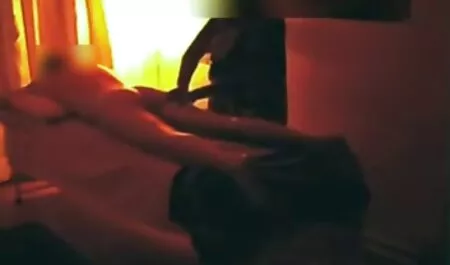 Abrasador oscuridad en agujeros follando duro con pollas grandes húmedos
