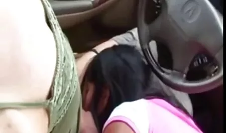 Lamiendo la mariposa videos de sexo duro gratis delgada en las tetas