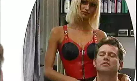 El chico poner xxx duro y fuerte un semental en el culo, dos jóvenes amateur