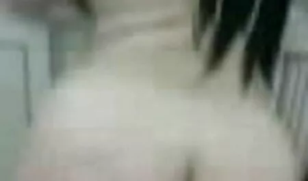 Siéntese lesvianas duro sobre el miembro