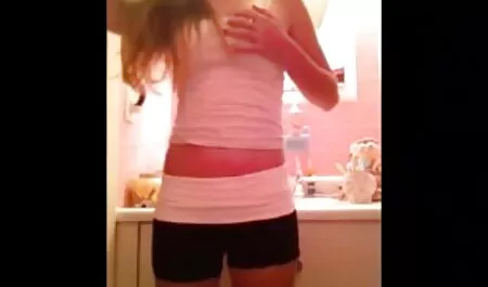 Dedos virgenes follando duro coño