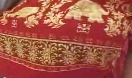 Un amigo, xxx duro sexo una rubia de ojos azules en un vestido negro con una gran polla