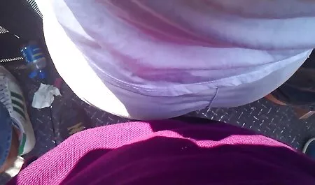 Bandidos brutalmente a la mierda multitud chica tímida en gafas porno de aduro