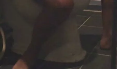 Milf en la boca acarició ese hombre sexo duro vergas grandes largo personalmente