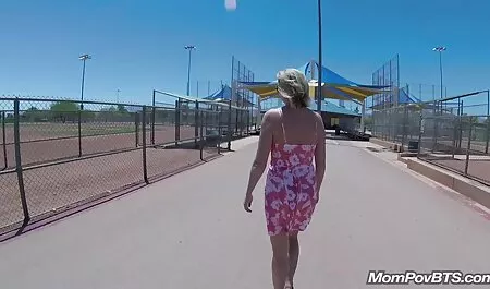 Rubia teniendo un videos de sexo duro gratis pene de un compañero y se pelean
