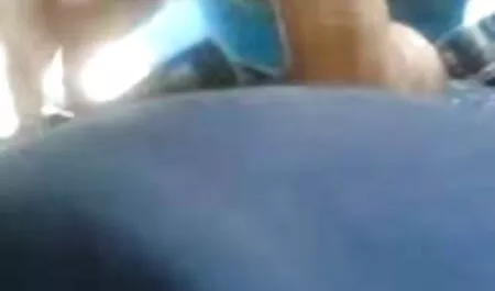Instalé una webcam e incrusté el follando duro por atras vibrador en el coño.