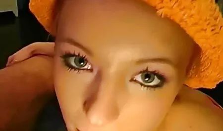 Con una botella y tomar videos de lesbianas sexo duro un miembro en el anal