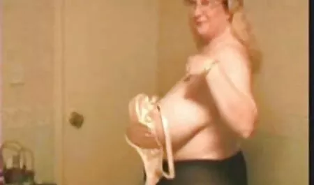 Esta chica con medias ver videos de sexo fuerte gratis azules