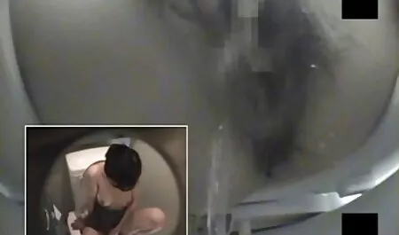Ella hace masaje mujeres mexicanas cojiendo duro para un hombre negro